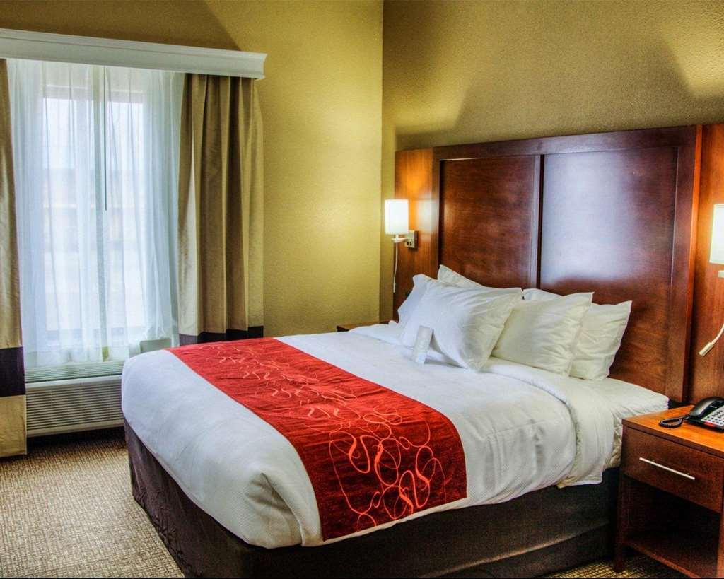 Comfort Suites Plymouth Near Us-30 Værelse billede