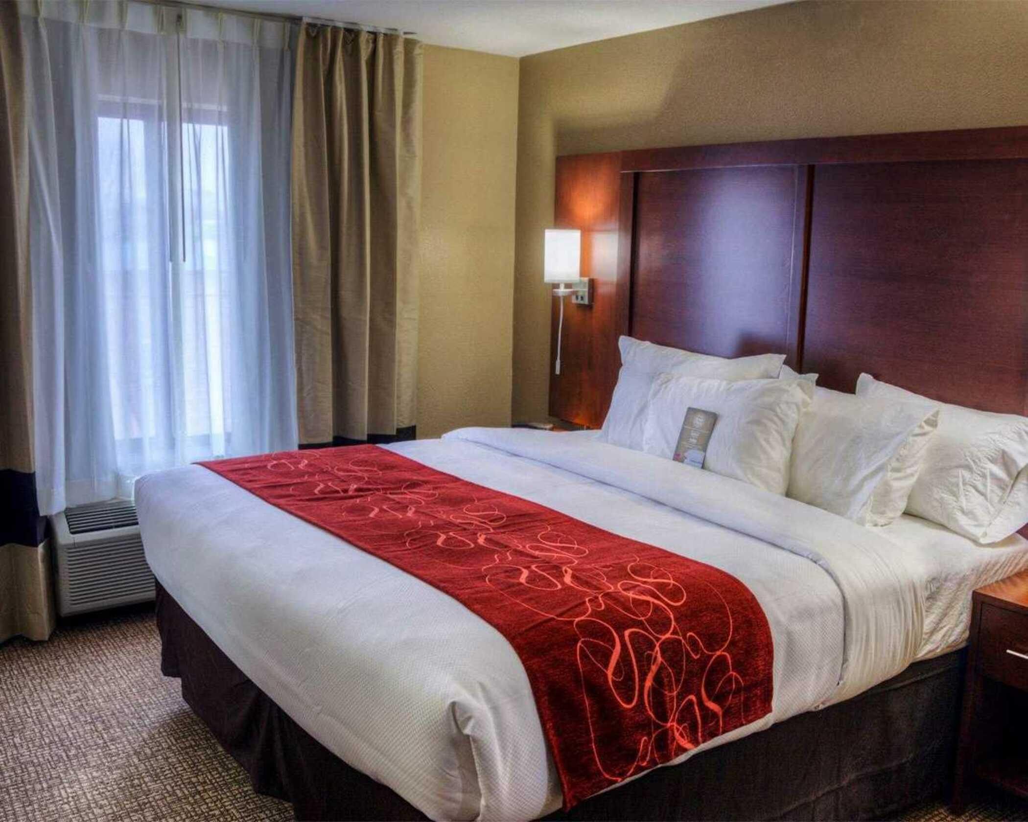 Comfort Suites Plymouth Near Us-30 Eksteriør billede