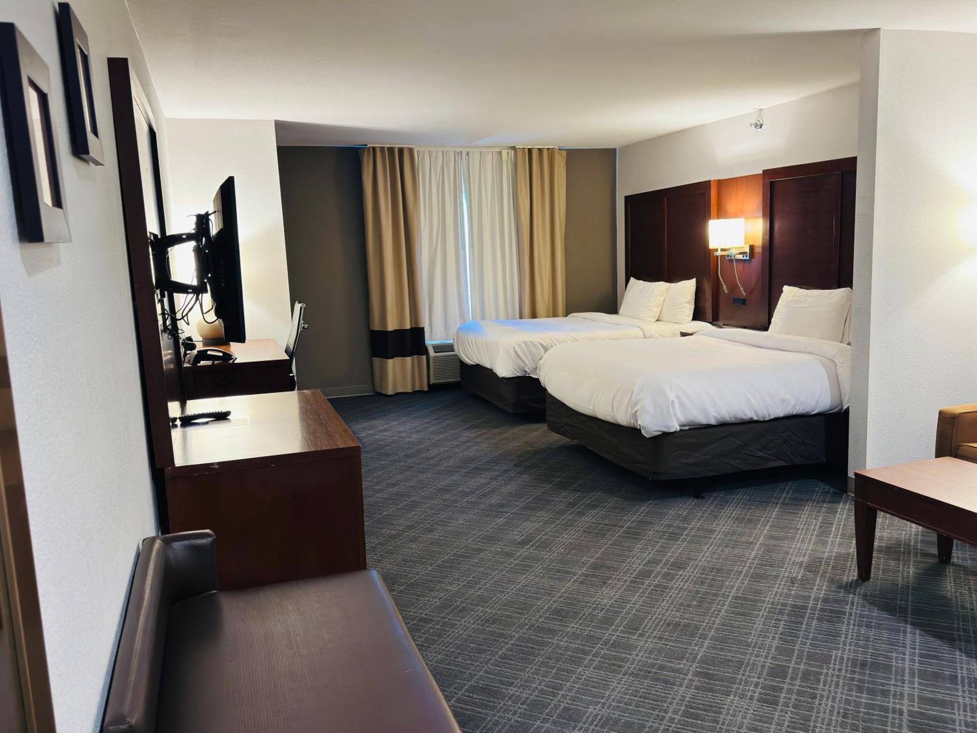 Comfort Suites Plymouth Near Us-30 Eksteriør billede