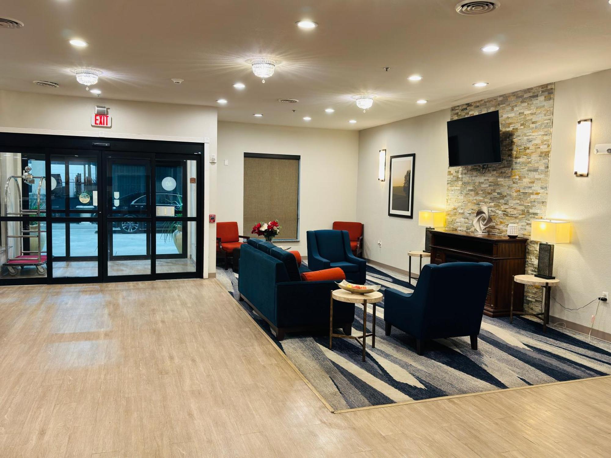 Comfort Suites Plymouth Near Us-30 Eksteriør billede